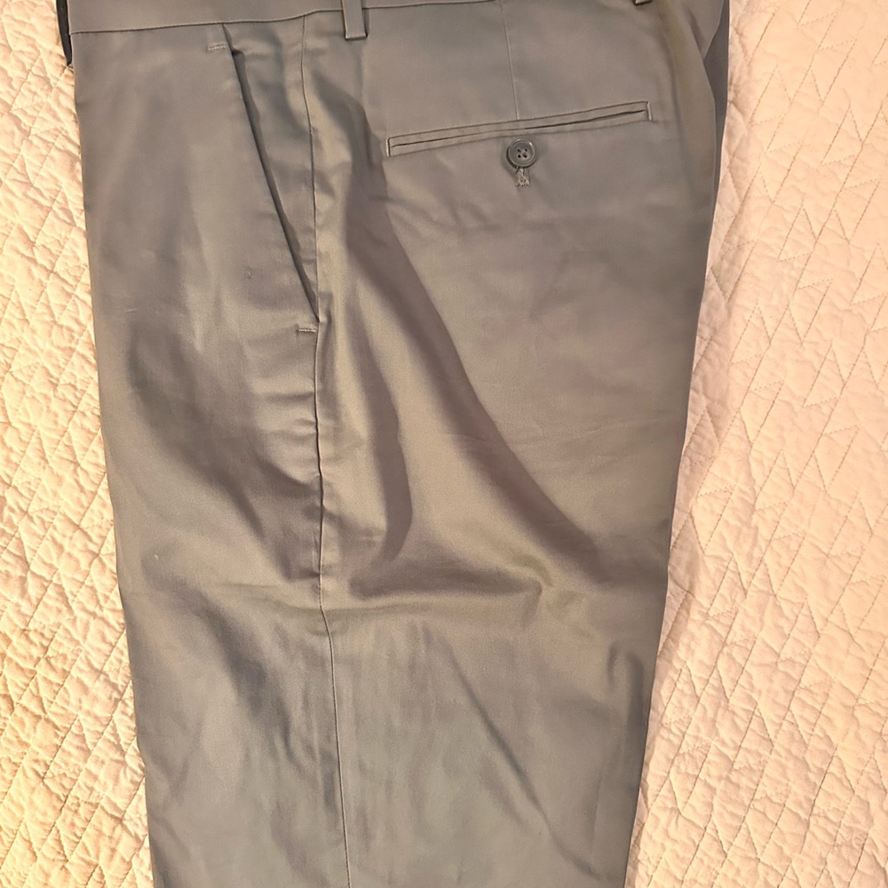 Express Men's light grey Dress Pants